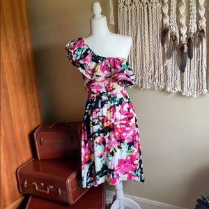 One shoulder ruffled H&M sundress